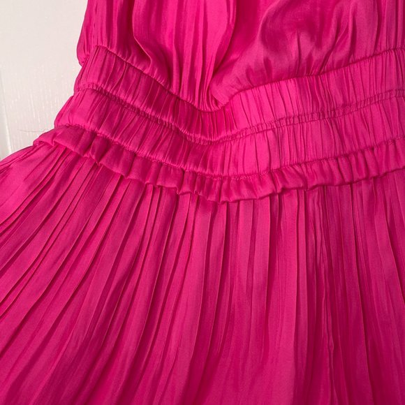 DO+BE HOT PINK PLEATED ROMPER SIZE LARGE - Picture 2 of 5